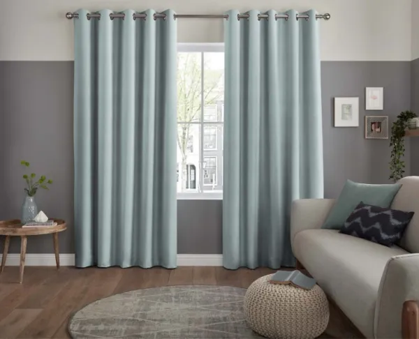 Blackout Eyelet Curtain - Image 3